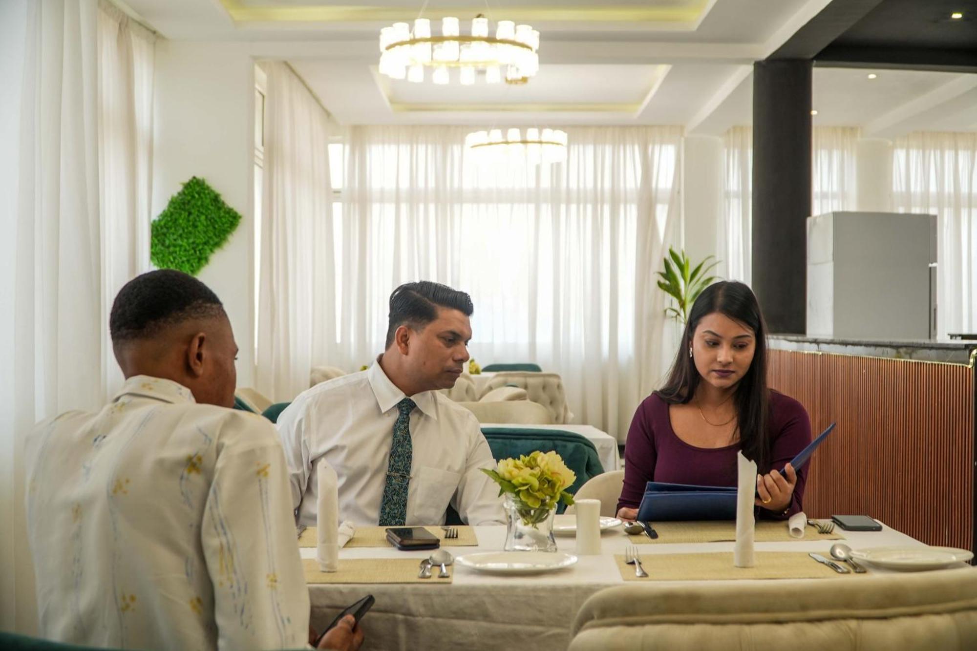 Hotel Amor Hotels Abuja 4*
